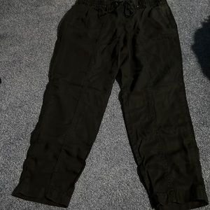 Old Navy Capri Pant